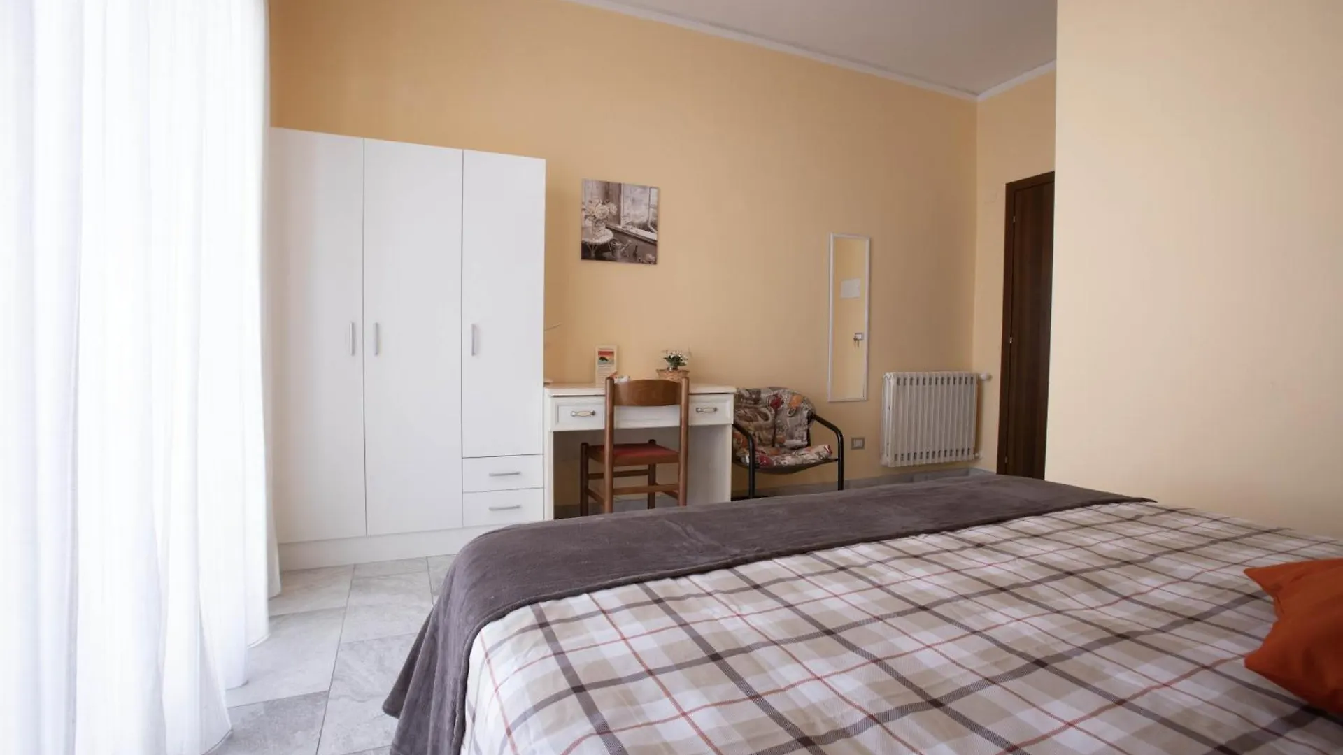 ***  Etna Sea House Bed & Breakfast Catania Italy