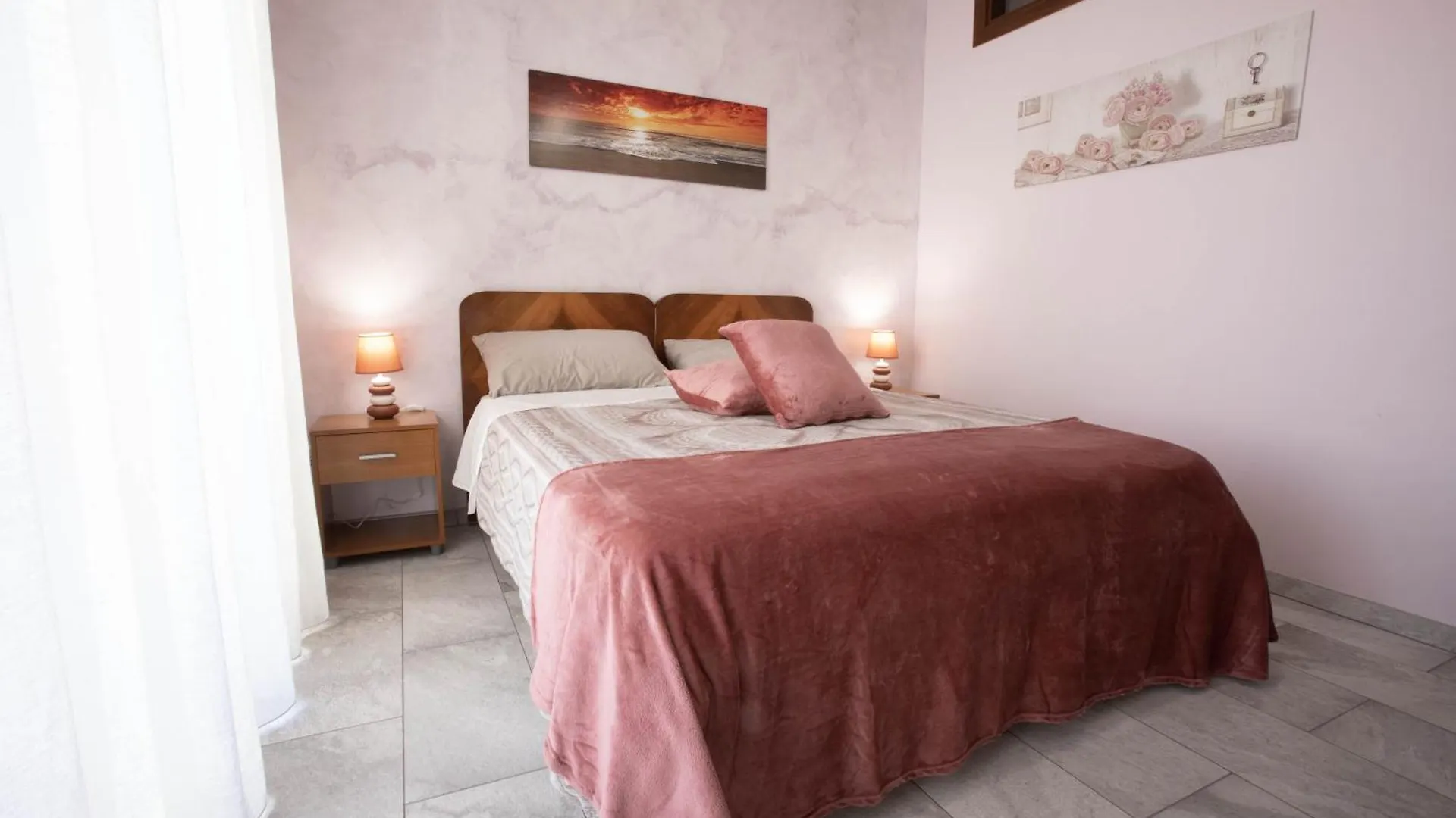 Etna Sea House Bed & Breakfast Catania